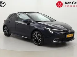 Blauw Gebruikt 2024 Toyota Corolla Hybrid Executive Hatchback | € 37.999 (Eerlijke prijs)