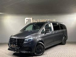 Grijs (metallic) Gebruikt 2024 Mercedes V300 MPV | € 94.900