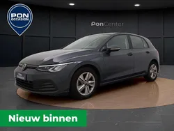 Grijs Gebruikt 2022 VW Golf VIII Life Hatchback | € 19.750 (Goede deal)