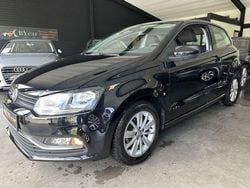Zwart Gebruikt 2016 VW Polo Sedan | € 13.200 (Goede deal)