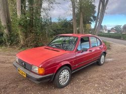 Rood Gebruikt 1983 Alfa Romeo Alfasud Hatchback | € 3.999