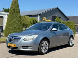 Grijs Gebruikt 2012 Opel Insignia Edition Hatchback | € 3.450
