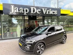 Zwart Gebruikt 2023 VW T-Cross R-line SUV | € 24.950 (Iets duurder)