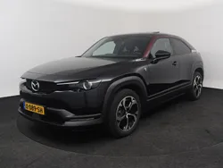 Jet black (zwart metallic) Gebruikt 2024 Mazda MX30 Edition SUV | € 27.450 (Goede deal)
