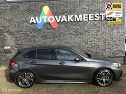 Grijs, metallic lak Gebruikt 2021 BMW 118 M Sport Hatchback | € 20.995 (Eerlijke prijs)