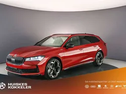 Rood, metallic lak Nieuw 2025 Skoda Superb Business Line Stationwagen | € 55.205 (Eerlijke prijs)