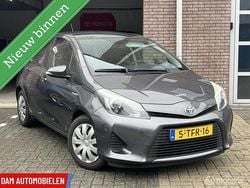 Grijs Gebruikt 2014 Toyota Yaris Hatchback | € 7.250 (Goede deal)