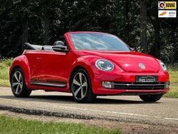 Rood Gebruikt 2014 VW Beetle Sportline Cabriolet | € 17.899 (Goede deal)