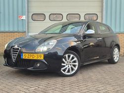 Zwart Gebruikt 2011 Alfa Romeo Giulietta Distinctive Hatchback | € 3.999 (Goede deal)