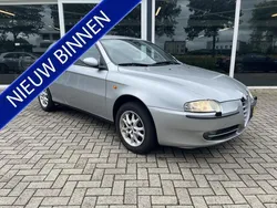 Grijs Gebruikt 2004 Alfa Romeo 147 Hatchback | € 750 (Goede deal)