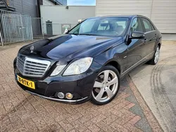 Zwart Gebruikt 2011 Mercedes E200 Business Sedan | € 11.500 (Goede deal)