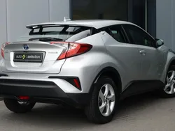 Grijs Gebruikt 2016 Toyota C-HR SUV | € 16.900 (Eerlijke prijs)