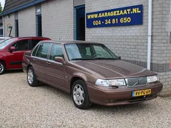 Bruin Gebruikt 1997 Volvo S90 Sedan | € 9.990