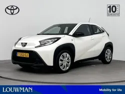 Wit Gebruikt 2023 Toyota Aygo Play Hatchback | € 16.745 (Goede deal)