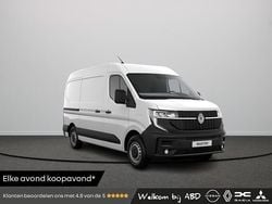 Wit Nieuw 2025 Renault Master Van | € 43.992 (Goede deal)