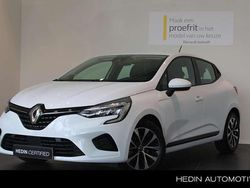Ijswit 369 Gebruikt 2021 Renault Clio V Zen Hatchback | € 13.450 (Eerlijke prijs)