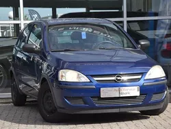 Blauw, metallic lak Gebruikt 2005 Opel Corsa Hatchback | € 845 (Goede deal)