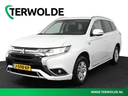 Wit Gebruikt 2020 Mitsubishi Outlander P-HEV SUV | € 27.840 (Eerlijke prijs)