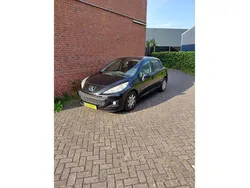 Zwart Gebruikt 2011 Peugeot 207 Access Hatchback | € 3.250 (Eerlijke prijs)