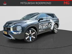 Grijs Gebruikt 2025 Mitsubishi Outlander P-HEV Instyle SUV | € 59.450