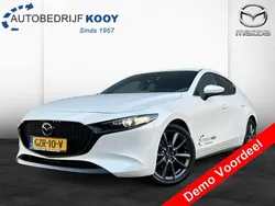 Snowflake white (wit metallic) Gebruikt 2025 Mazda 3 Exclusive-Line Hatchback | € 33.875 (Iets duurder)