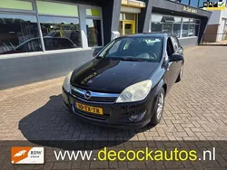 Zwart Gebruikt 2007 Opel Astra Hatchback | € 1.940 (Eerlijke prijs)