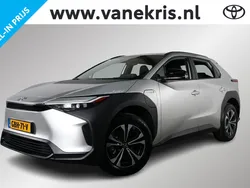 Grijs Gebruikt 2024 Toyota bZ4X Active SUV | € 36.999 (Goede deal)
