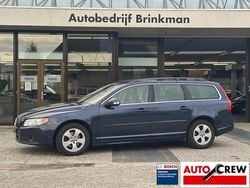 Blauw (metallic) Gebruikt 2010 Volvo V70 Momentum Stationwagen | € 13.600