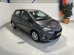 Grijs Gebruikt 2019 Toyota Yaris Hybrid Hatchback | € 15.850 (Goede deal)