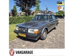 Grijs Gebruikt 1987 Volvo 240 Sedan | € 13.500