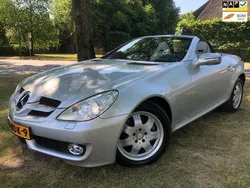 Grijs Gebruikt 2010 Mercedes SLK200 Cabriolet | € 15.750 (Iets duurder)