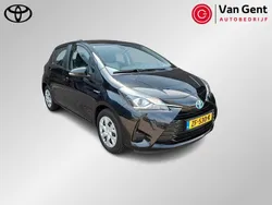 Zwart Gebruikt 2019 Toyota Yaris Active Hatchback | € 16.499 (Eerlijke prijs)