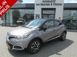 Grijs Gebruikt 2015 Renault Captur Dynamique SUV | € 11.850 (Eerlijke prijs)