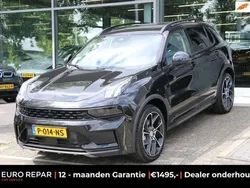 Zwart, metallic lak Gebruikt 2022 Lynk & Co 01 SUV | € 22.795 (Eerlijke prijs)