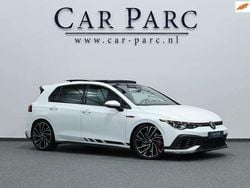 Wit (metallic) Gebruikt 2021 VW Golf VIII GTI Clubsport Hatchback | € 34.995 (Eerlijke prijs)