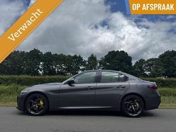 Grijs Gebruikt 2018 Alfa Romeo Giulia Veloce Sedan | € 33.950 (Eerlijke prijs)