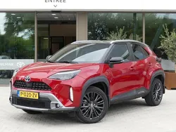 Rood Gebruikt 2022 Toyota Yaris MPV | € 27.450