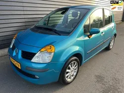 Blauw Gebruikt 2005 Renault Modus Luxe MPV | € 2.945 (Eerlijke prijs)