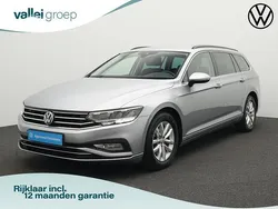 Grijs Gebruikt 2020 VW Passat Comfortline Stationwagen | € 25.900 (Eerlijke prijs)