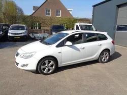 Wit Gebruikt 2011 Opel Astra Edition Stationwagen | € 2.995 (Goede deal)