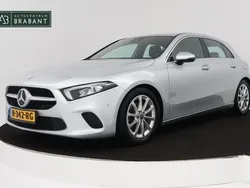 Grijs Gebruikt 2020 Mercedes A180 Advantage Hatchback | € 21.945 (Super prijs)