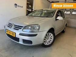 Grijs Gebruikt 2004 VW Golf IV Trendline Hatchback | € 1.395 (Goede deal)