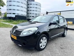 Zwart Gebruikt 2010 Dacia Sandero Ambiance Hatchback | € 1.645 (Super prijs)