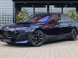 Blauw Gebruikt 2024 BMW M760e M Sport Sedan | € 152.950