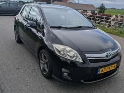 Gebruikt 2011 Toyota Auris Hybrid Executive Sedan | € 7.500 (Goede deal)