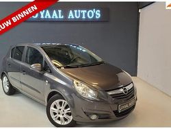 Grijs Gebruikt 2011 Opel Corsa Edition Hatchback | € 6.000 (Iets duurder)