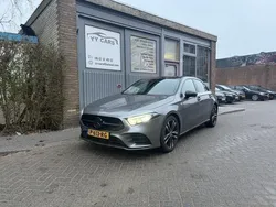 Grijs Gebruikt 2020 Mercedes A200 Premium Plus Sedan | € 27.000 (Duur)