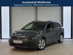 Grijs, metallic lak Nieuw 2024 VW Golf VIII Life Stationwagen | € 29.950 (Super prijs)