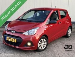 Rood Gebruikt 2016 Hyundai i10 Hatchback | € 5.950 (Goede deal)
