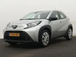 Grijs Gebruikt 2023 Toyota Aygo Play Hatchback | € 16.445 (Goede deal)